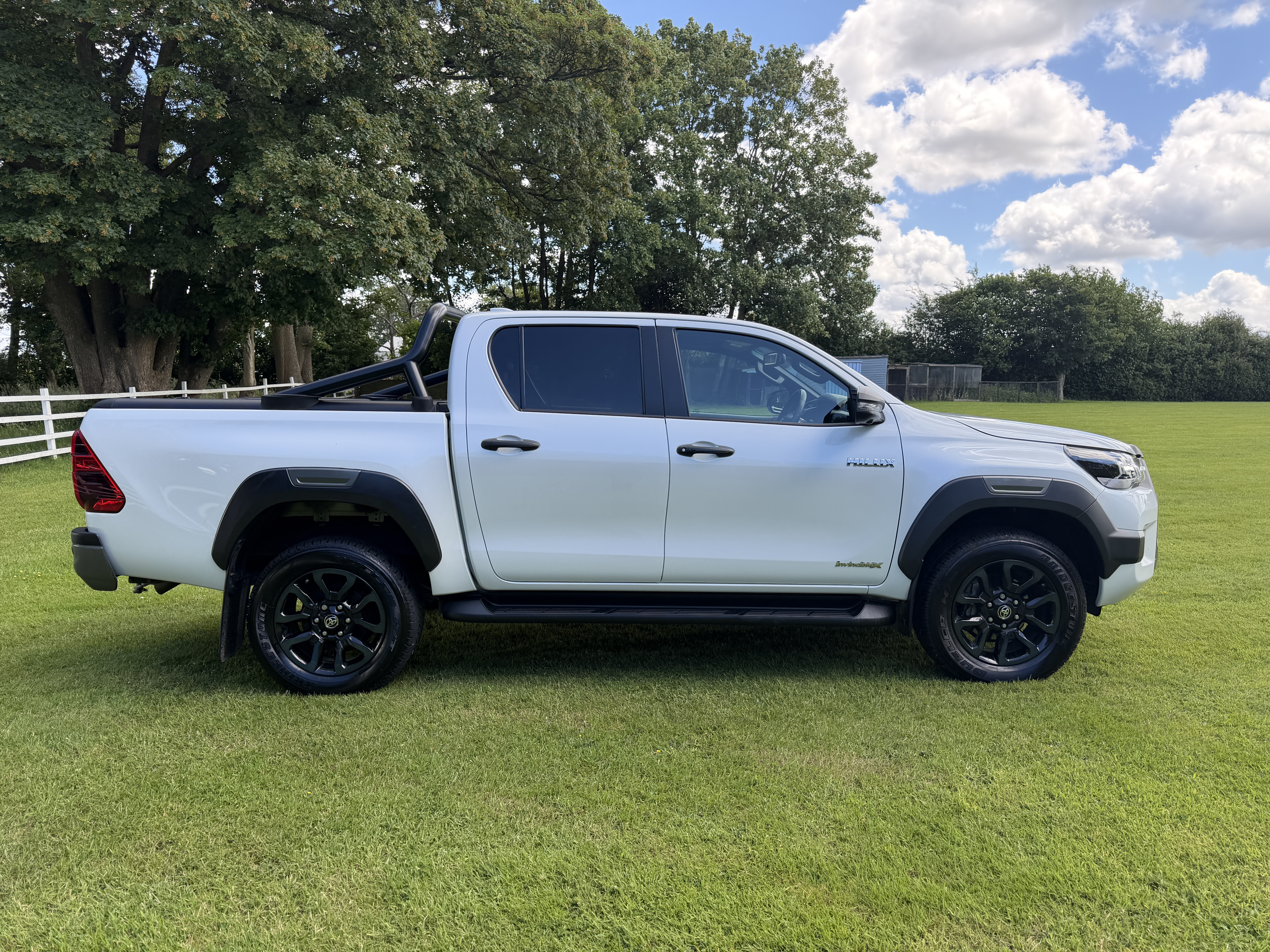 TOYOTA HILUX INVINCIBLE X 2.8 D-4D HYBRID 48V AUTO - used trucks for sale at J Hawes Ltd - view 2