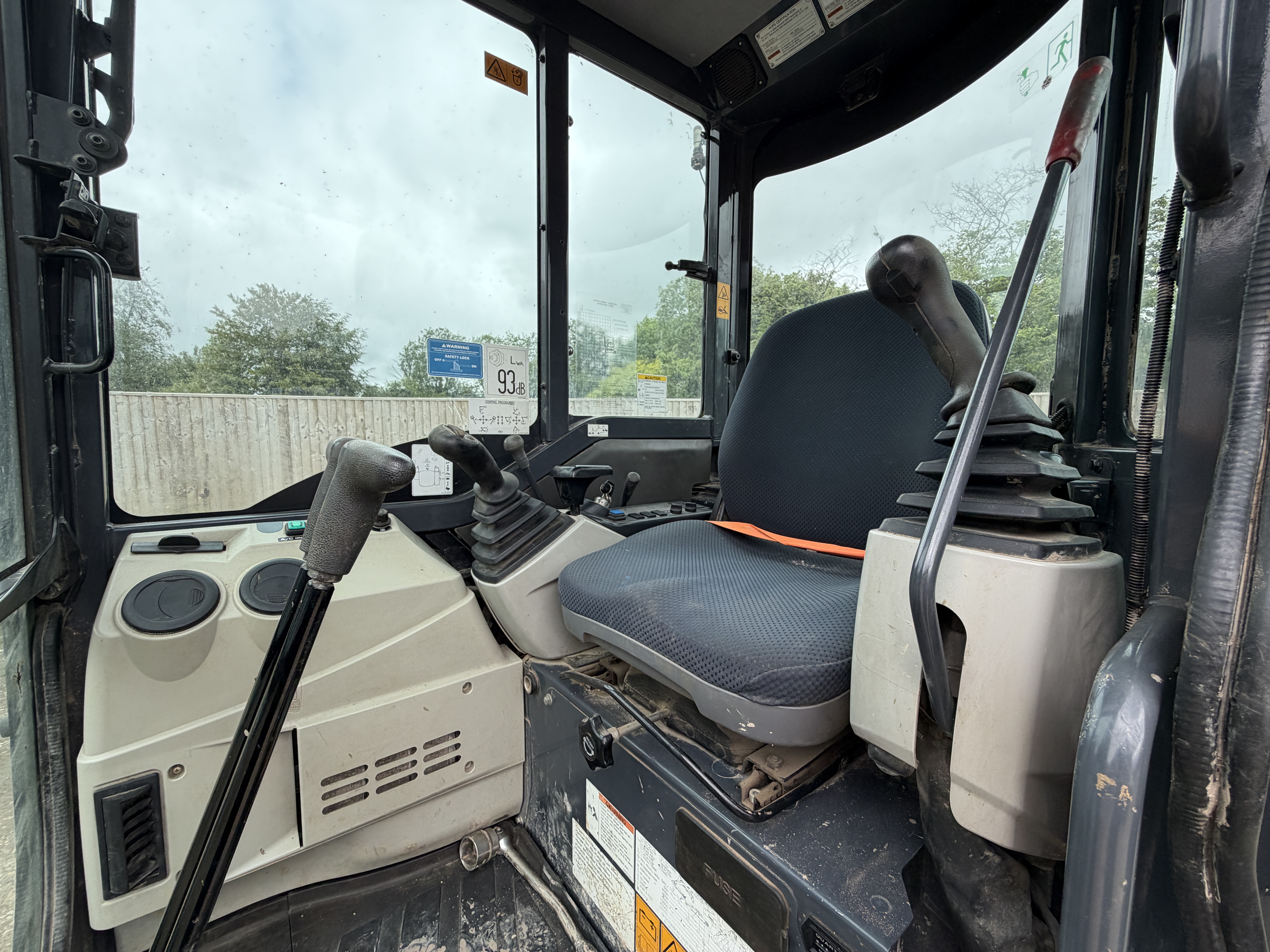KOBELCO SK28SR-6 2018 - used plant for sale at J Hawes Ltd - view 3