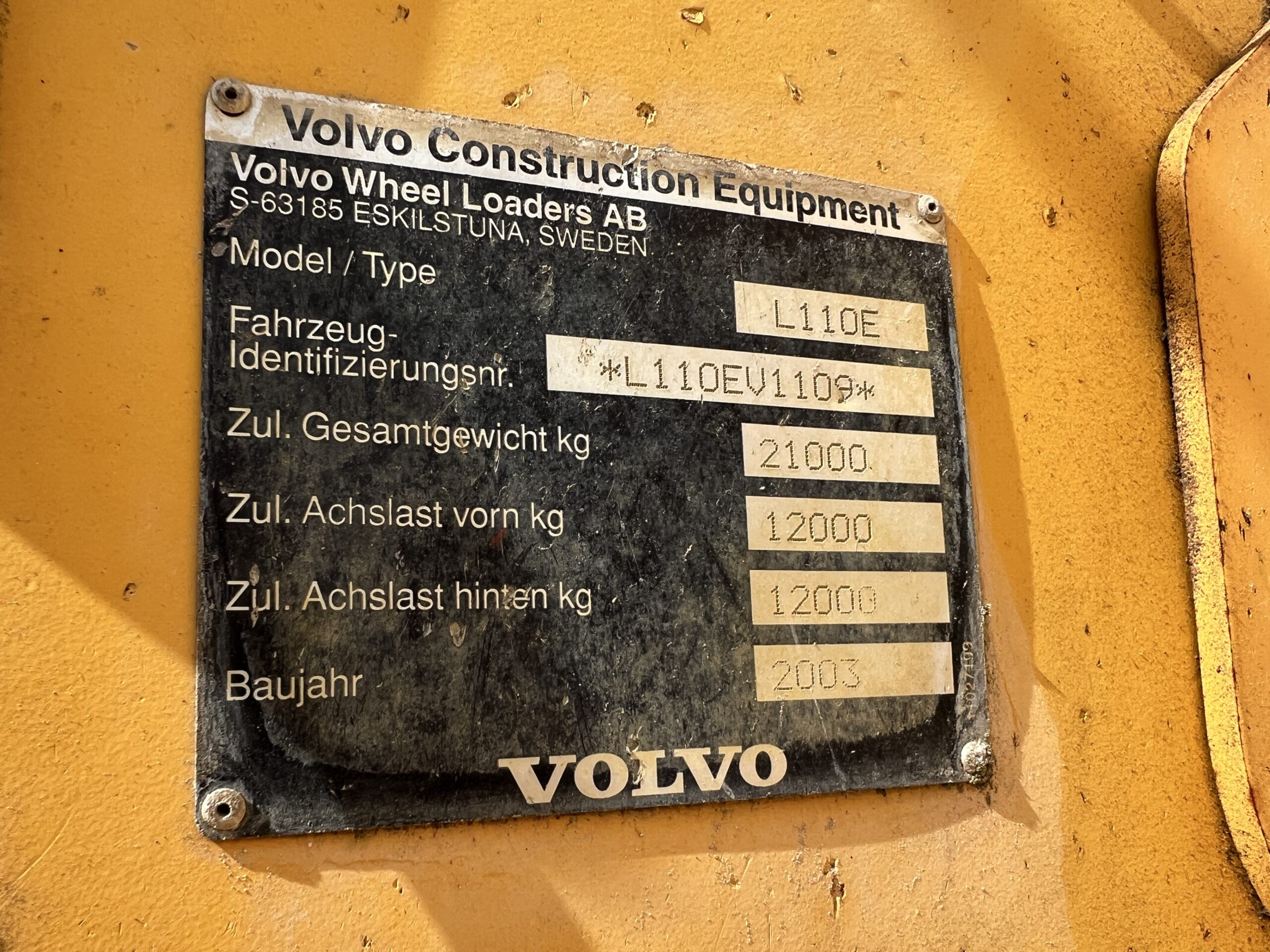 VOLVO L110E WHEELED LOADER 2003 - used plant for sale at J Hawes Ltd - view 13