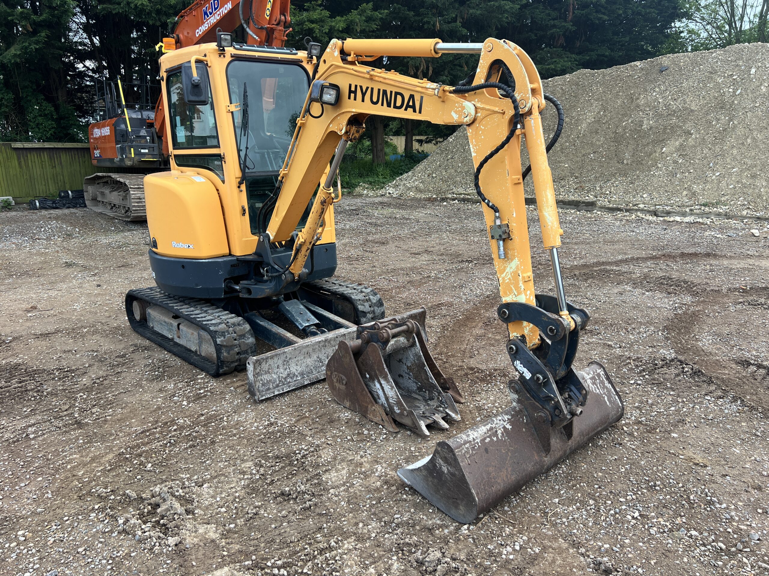 HYUNDAI 27Z-9 MINI DIGGER - used plant for sale at J Hawes Ltd - view 7