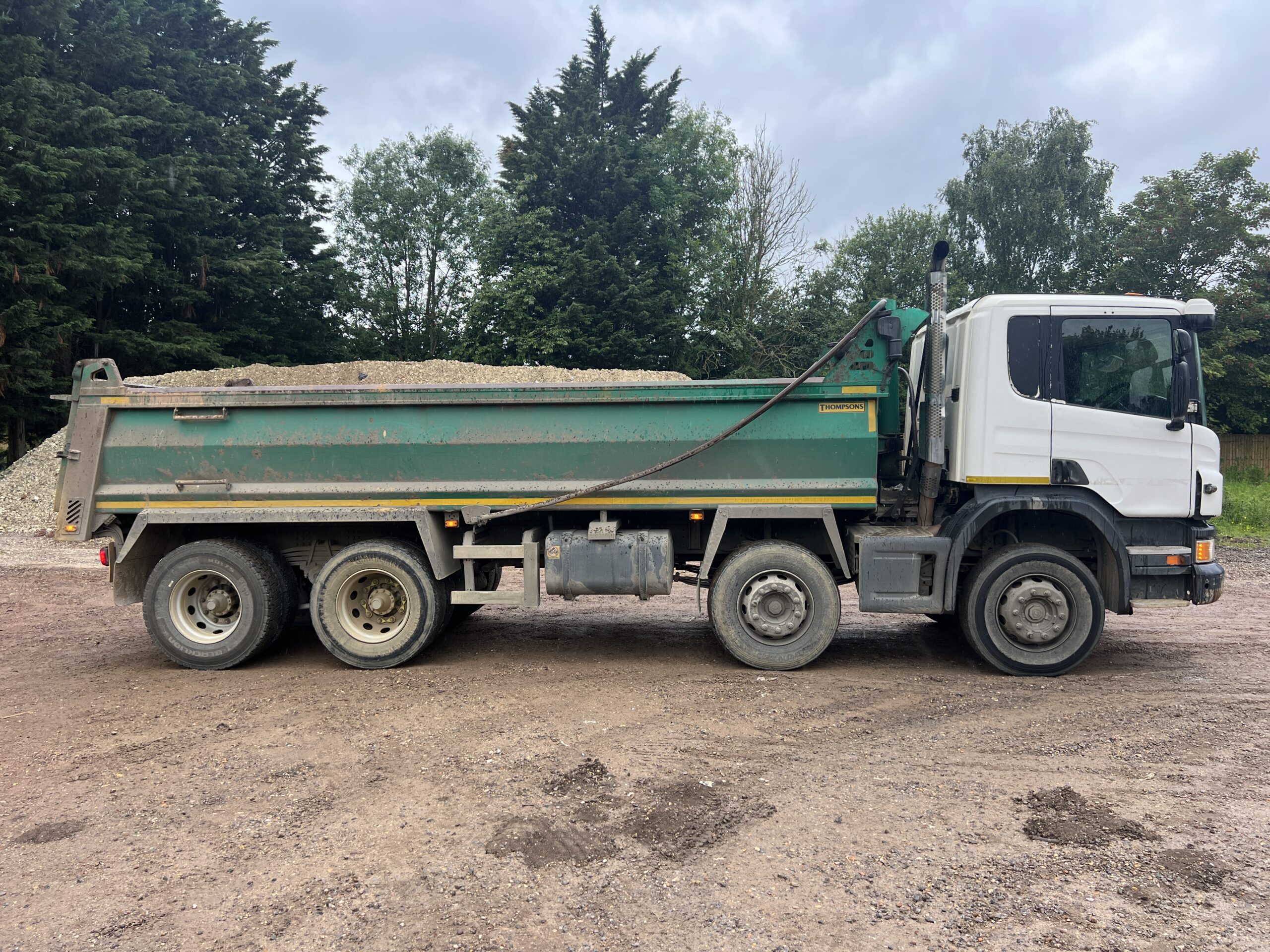 SNANIA P360 8X4 TIPPER 2014 - used trucks for sale at J Hawes Ltd - view 3