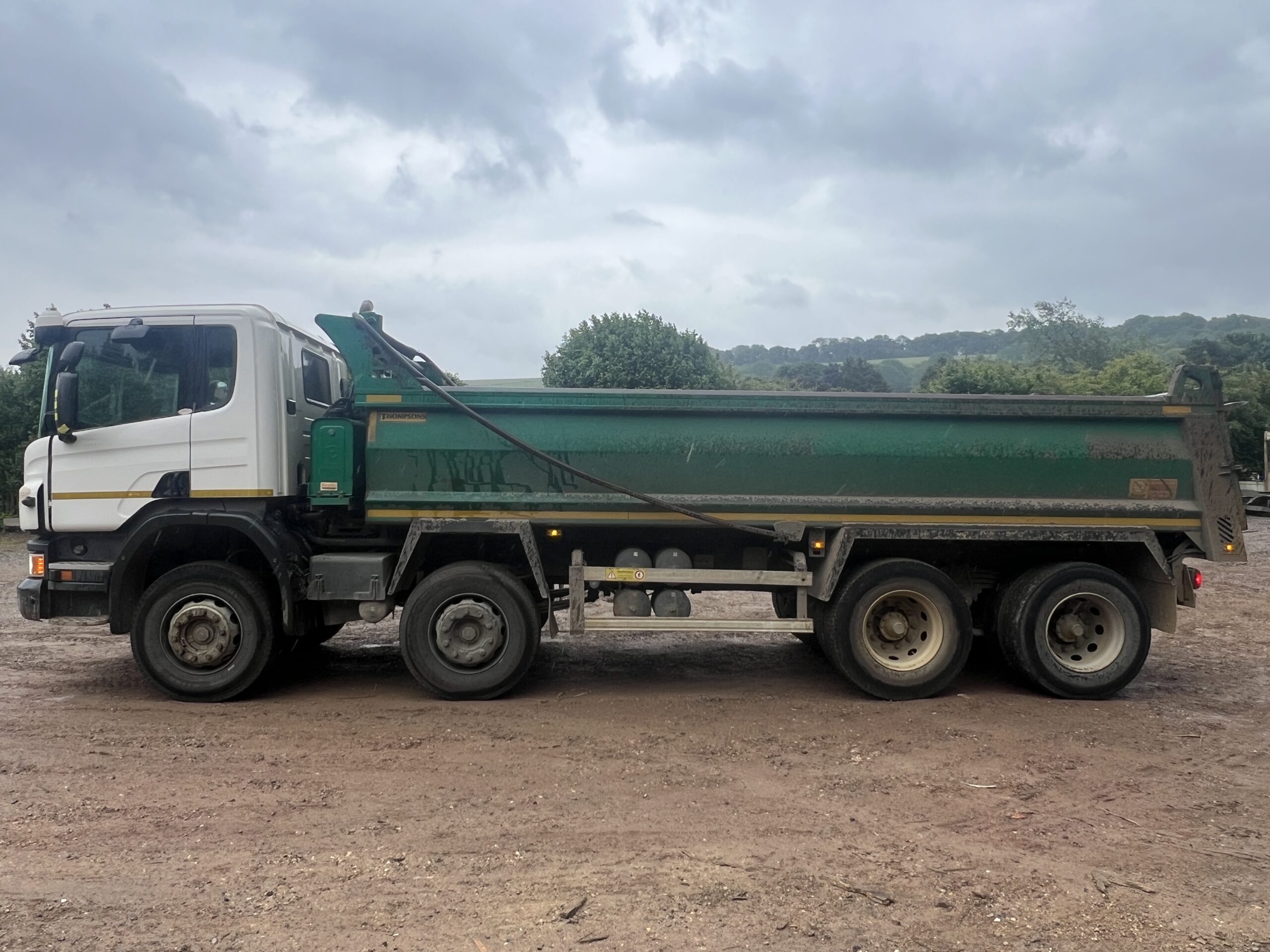 SNANIA P360 8X4 TIPPER 2014 - used trucks for sale at J Hawes Ltd - view 7