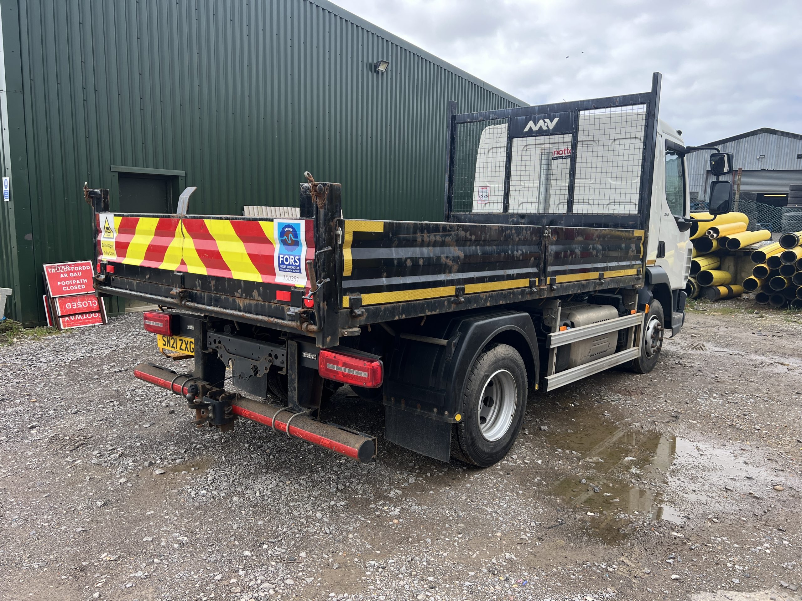 DAF LF210 TIPPER - used trucks for sale at J Hawes Ltd - view 7