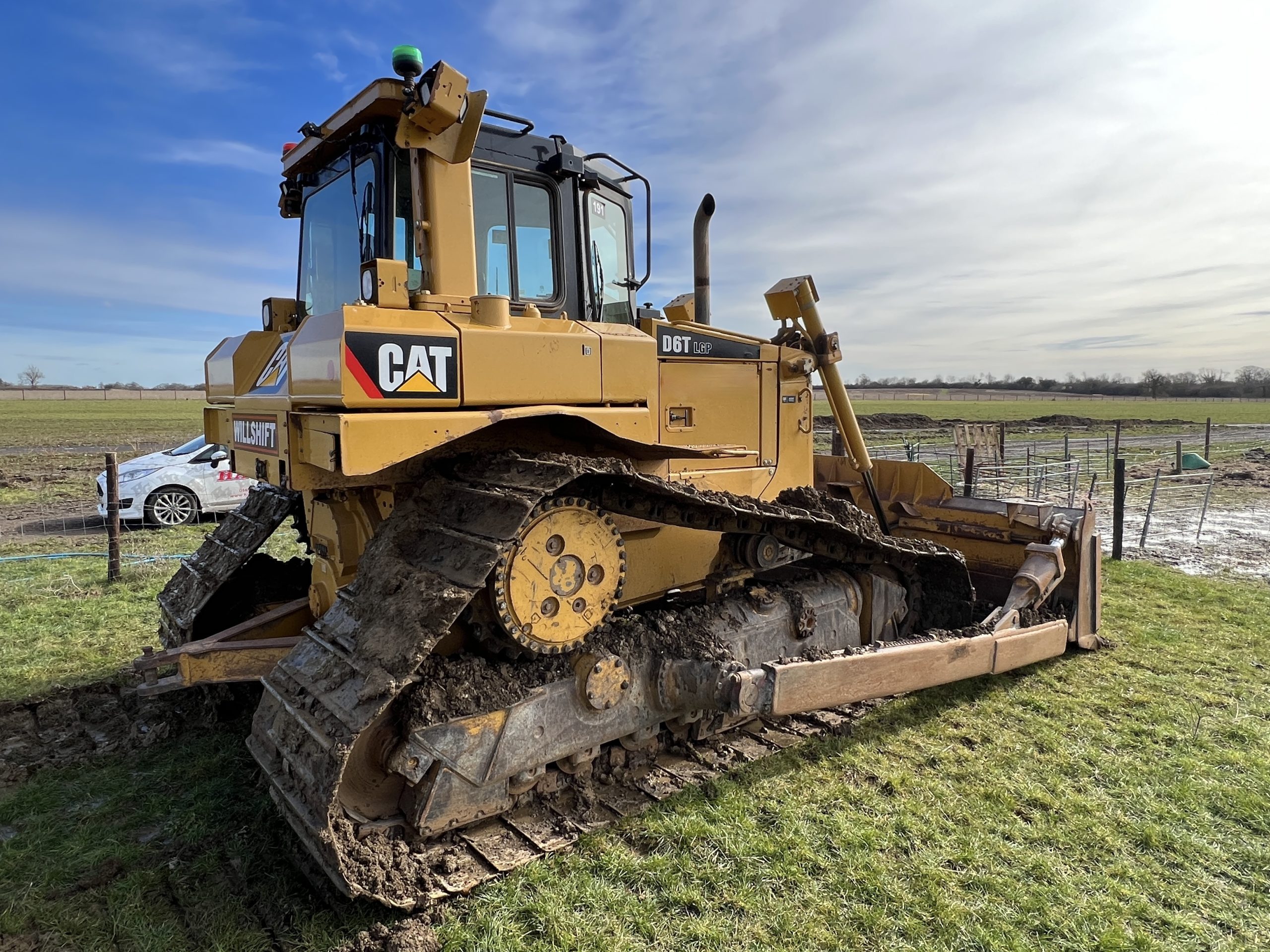 2010 CATERPILLAR D6T TRACKED DOZER - used plant for sale at J Hawes Ltd - view 2