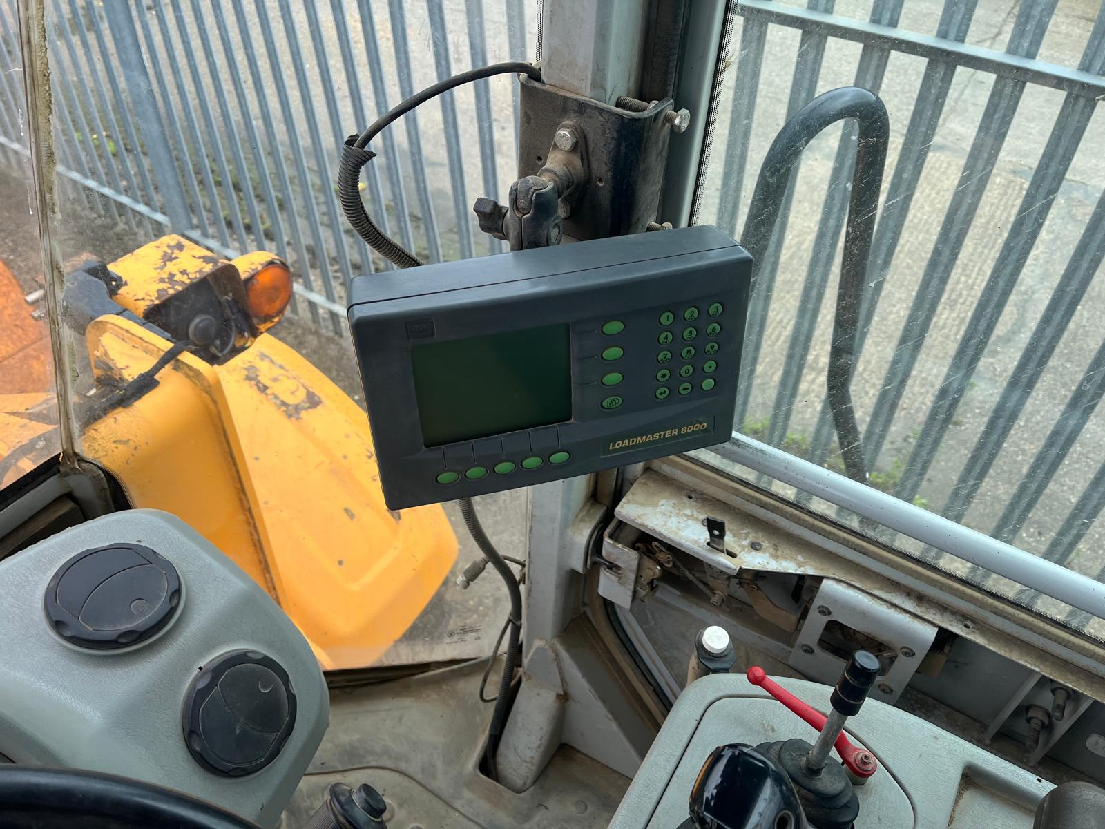 HYUNDAI HL757-7 SHOVEL 2006 - used plant for sale at J Hawes Ltd - view 12