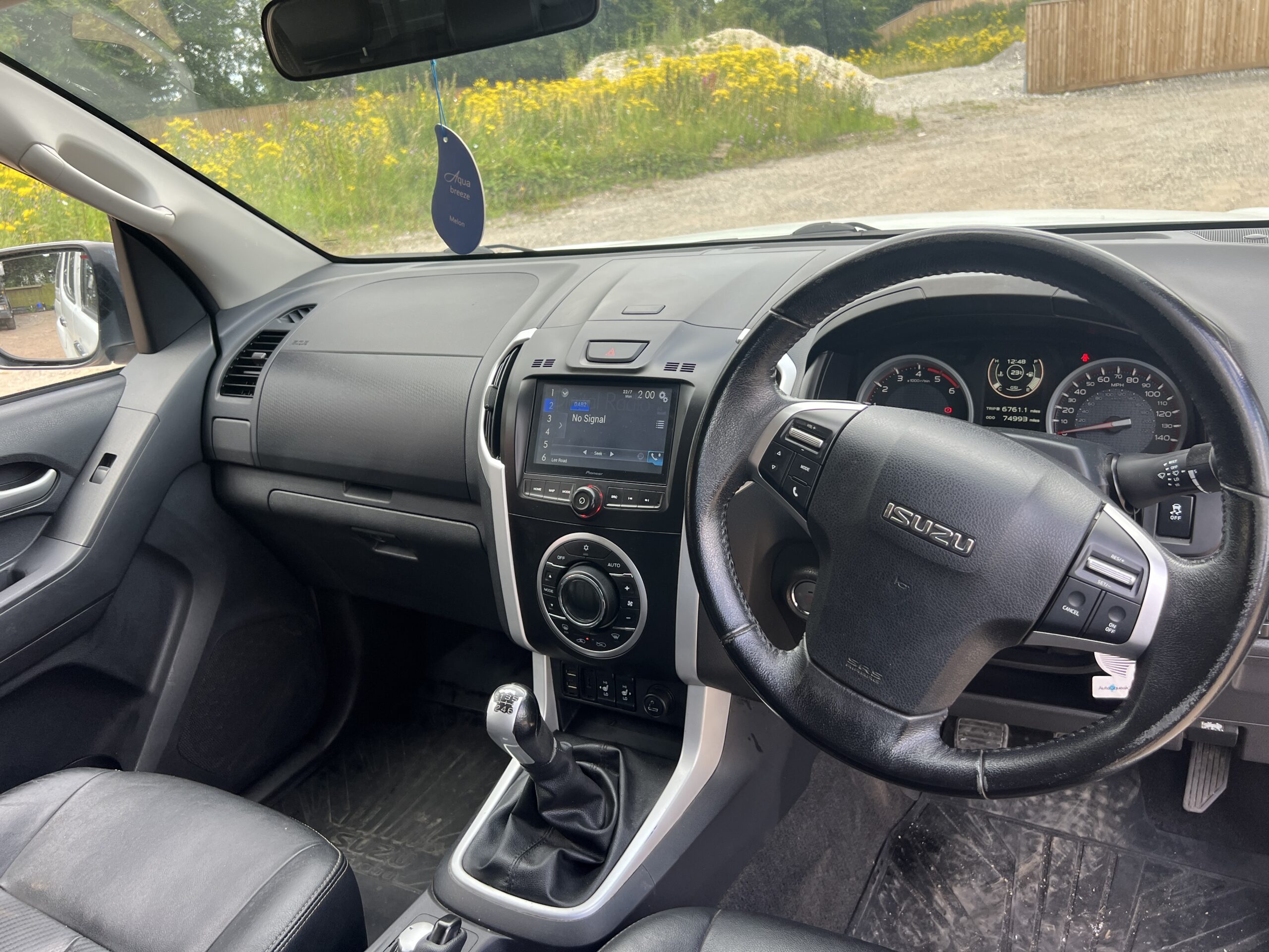 ISUZU D-MAX PICK UP - used trucks for sale at J Hawes Ltd - view 11