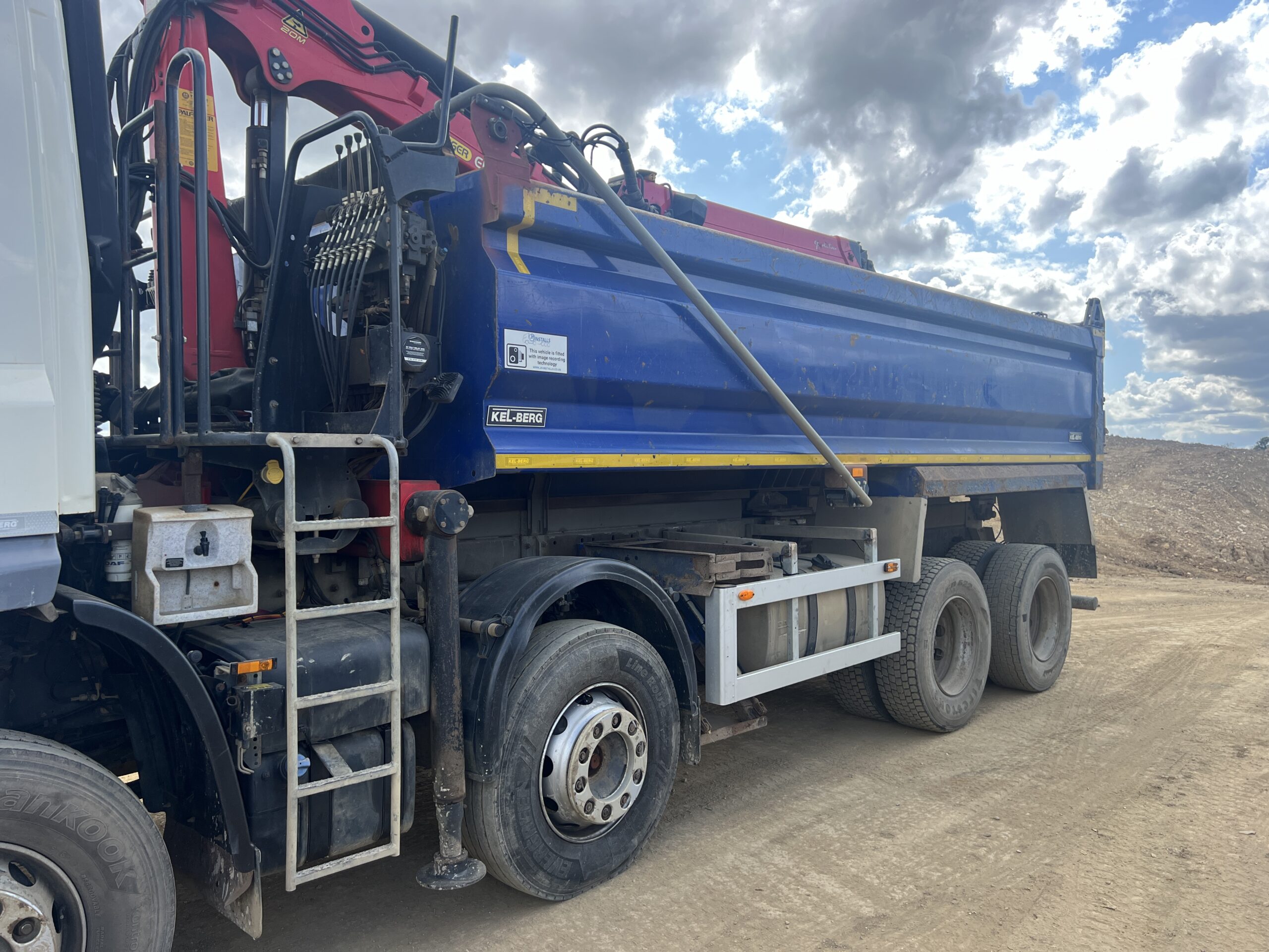 DAF CF440 8X4 GRAB 2016 - used trucks for sale at J Hawes Ltd - view 9