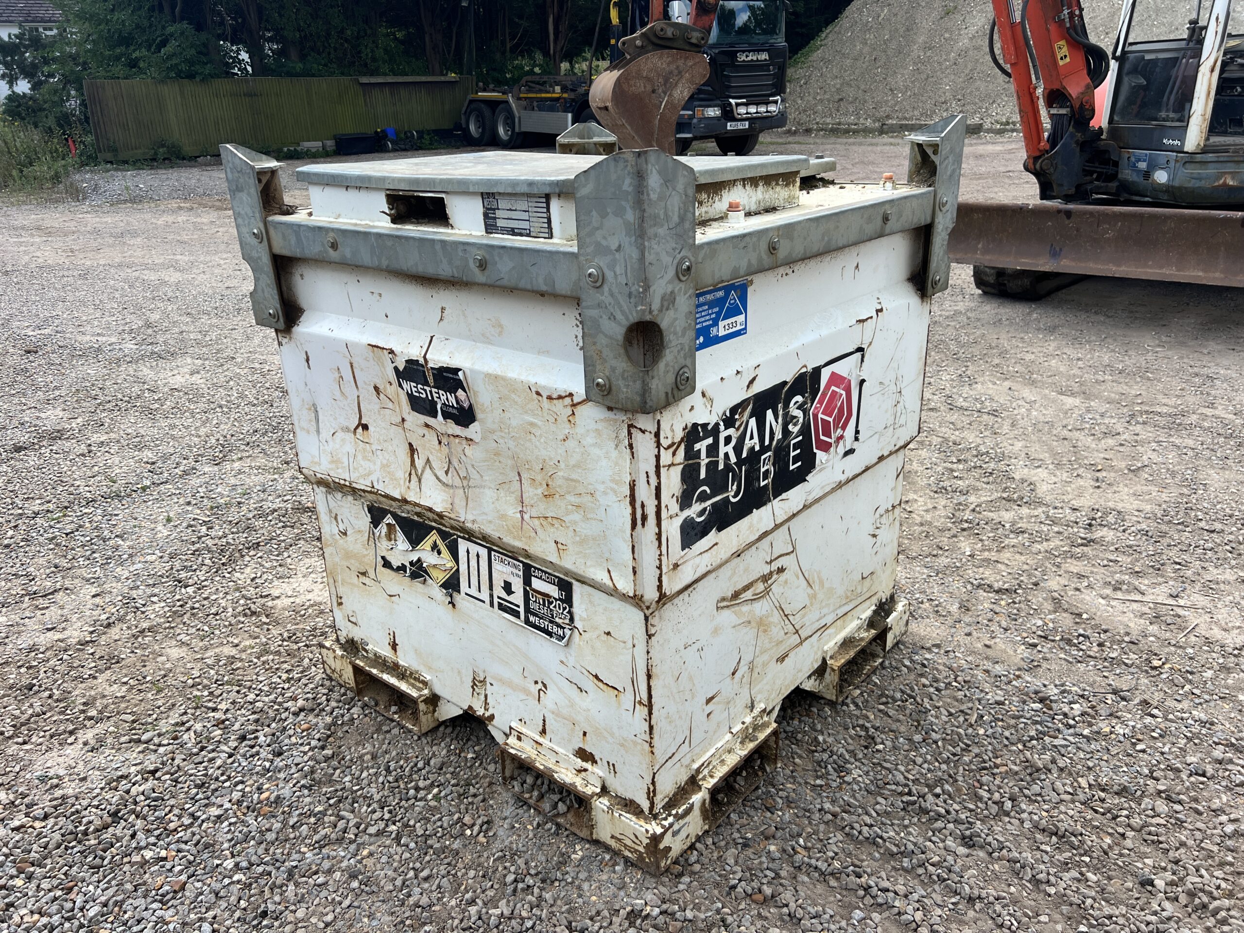 WESTERN DIESEL TANK - used attachments & accessories for sale at J Hawes Ltd