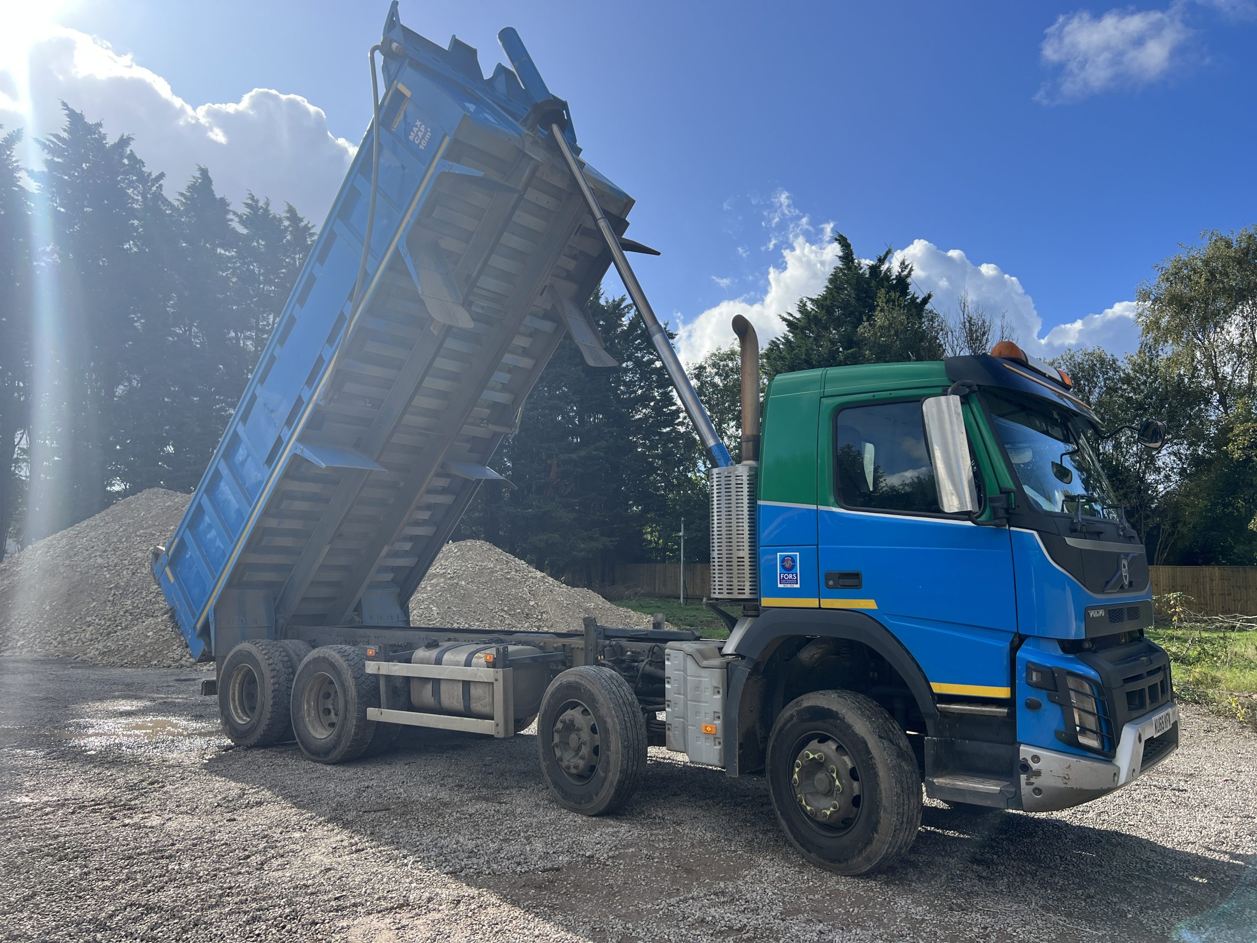 VOLVO FMX410 TIPPER LORRY 2015 - used trucks for sale at J Hawes Ltd