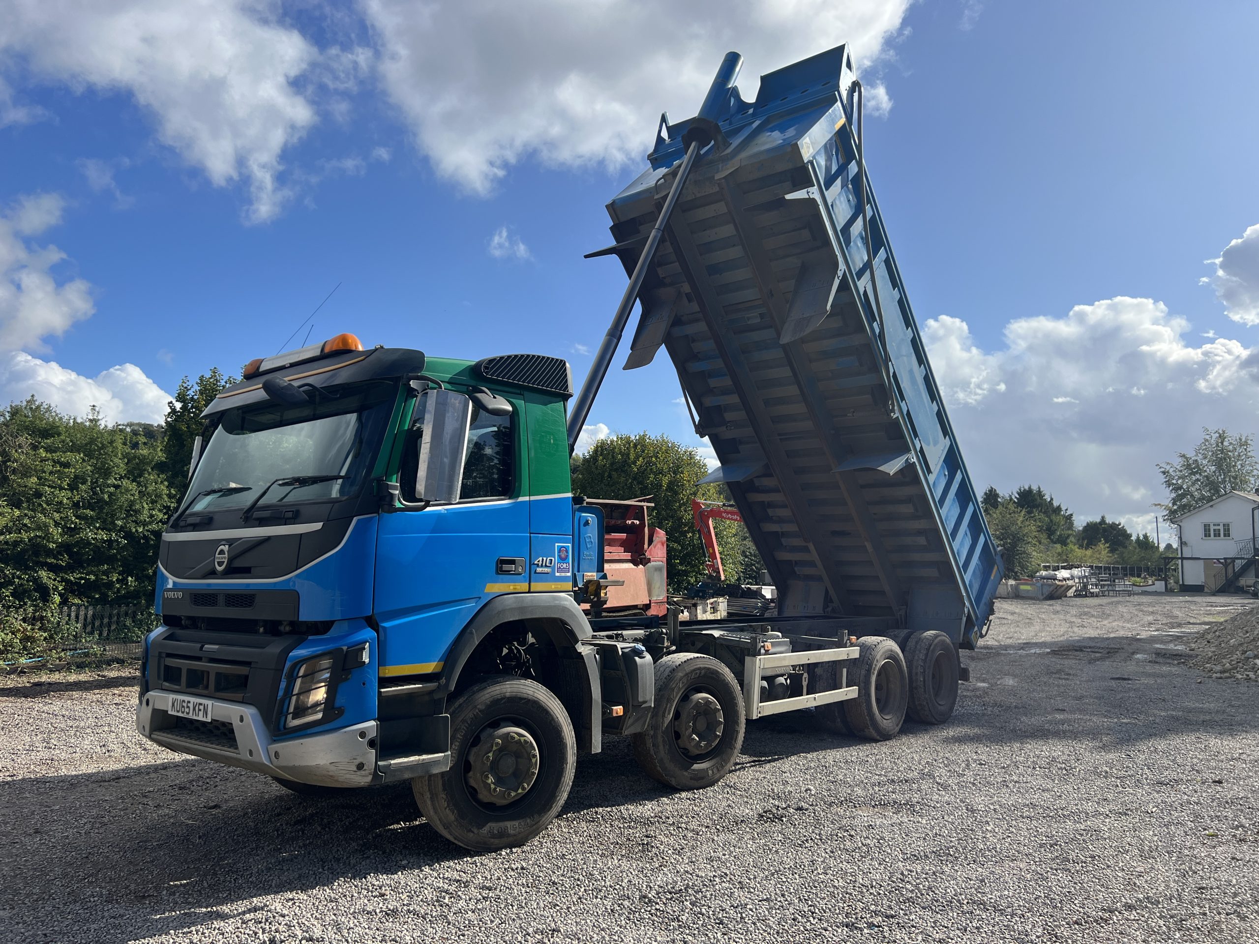 VOLVO FMX410 TIPPER LORRY 2015 - used trucks for sale at J Hawes Ltd - view 5