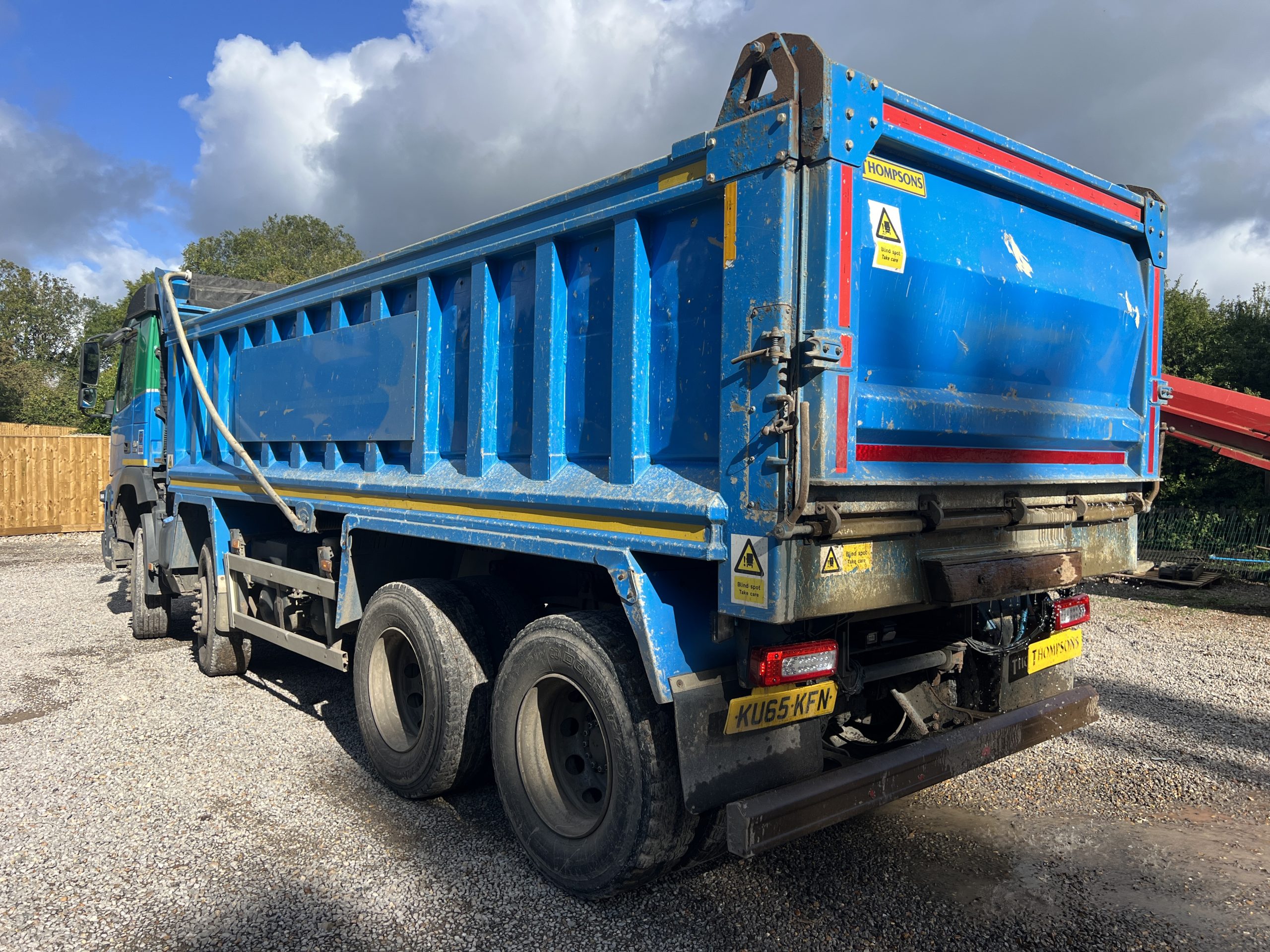 VOLVO FMX410 TIPPER LORRY 2015 - used trucks for sale at J Hawes Ltd - view 7