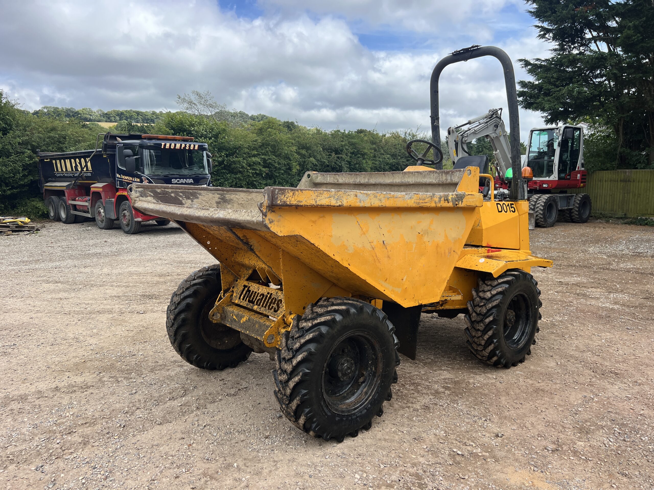 THWAITES 3T DUMPER 2002 - used plant for sale at J Hawes Ltd - view 3