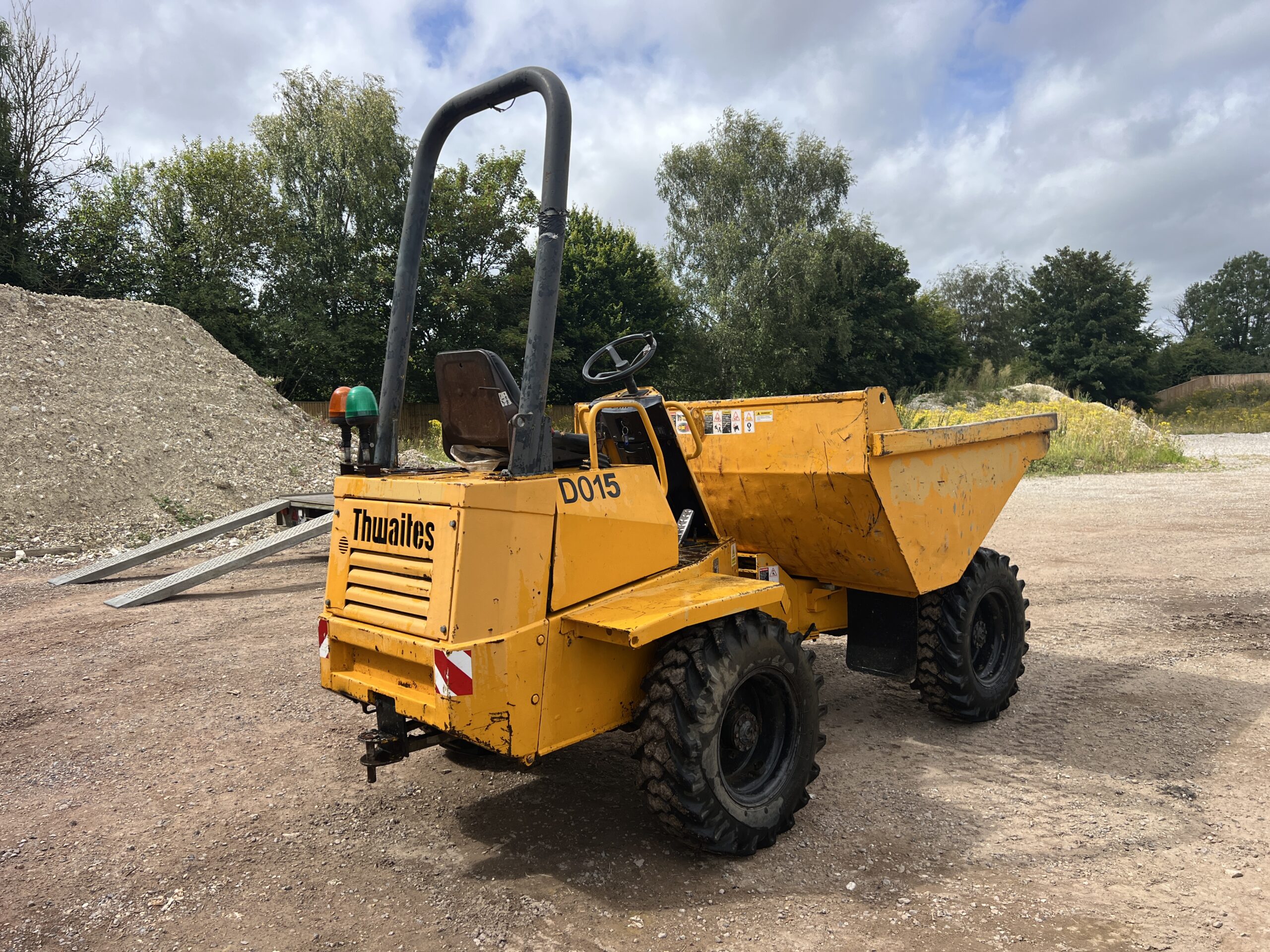 THWAITES 3T DUMPER 2002 - used plant for sale at J Hawes Ltd - view 7