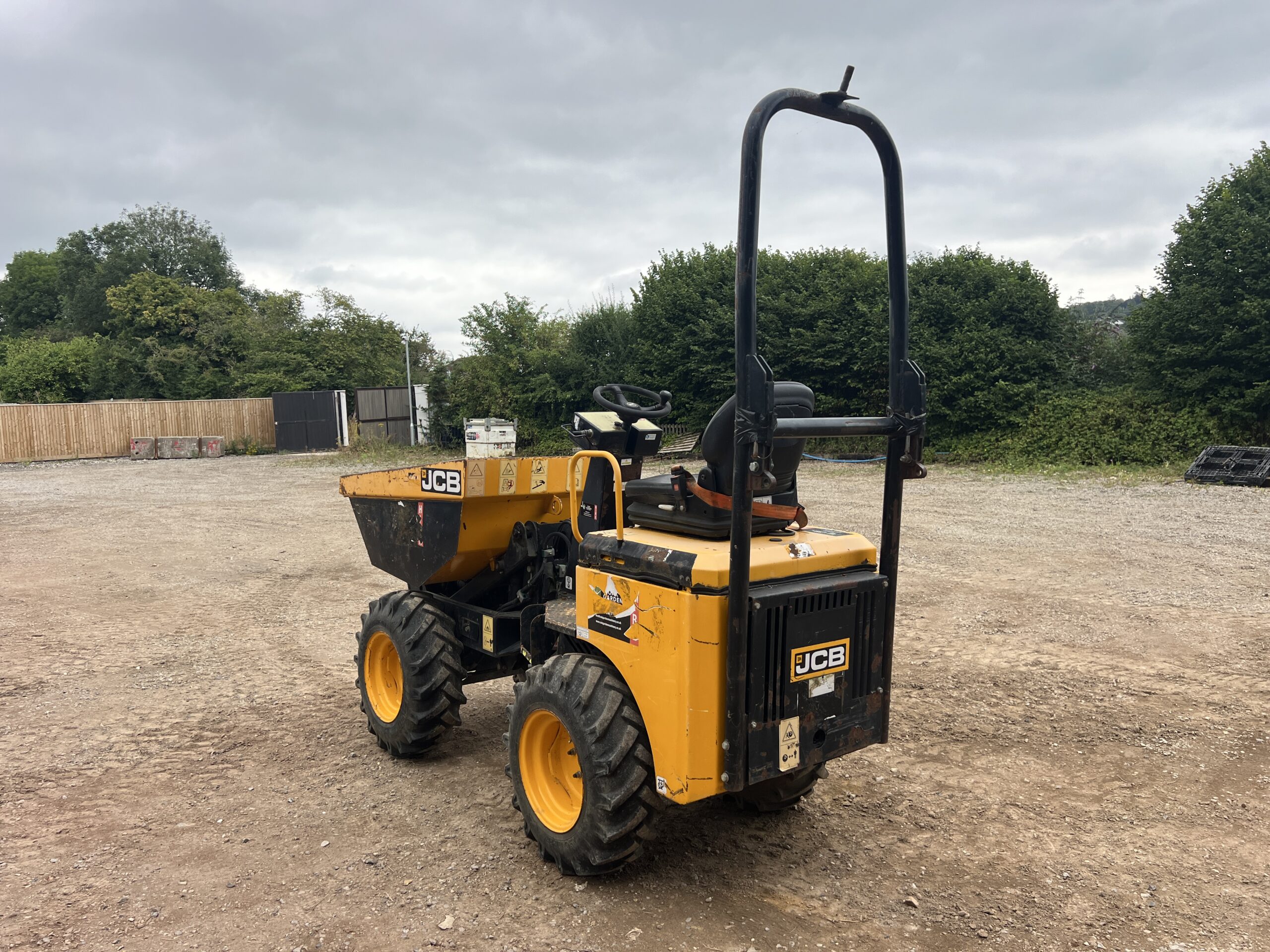 JCB 1THT SKIP LOADER 2016 - used plant for sale at J Hawes Ltd - view 3