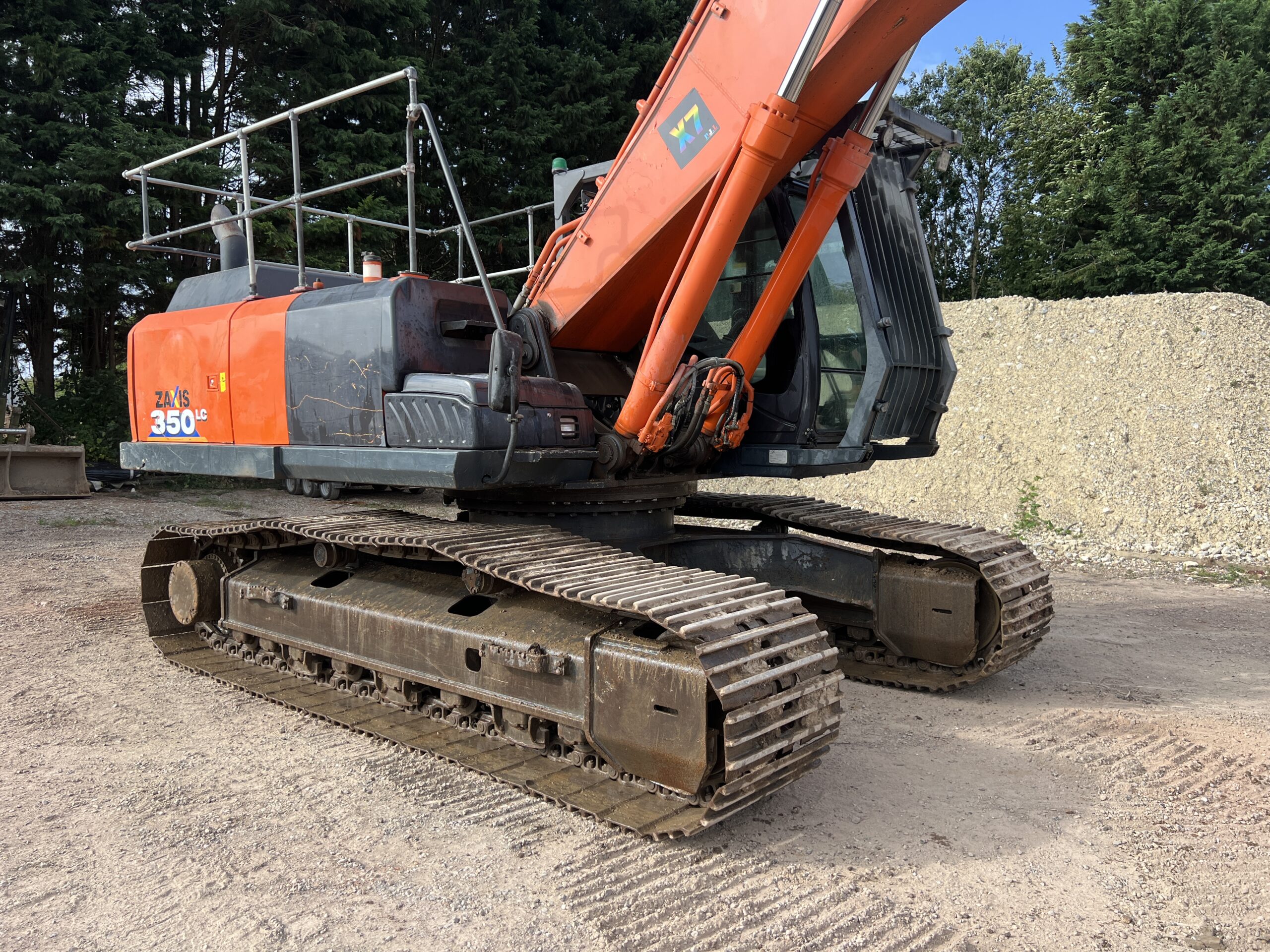HITACHI ZX350LC-5B 2013 - used plant for sale at J Hawes Ltd - view 6