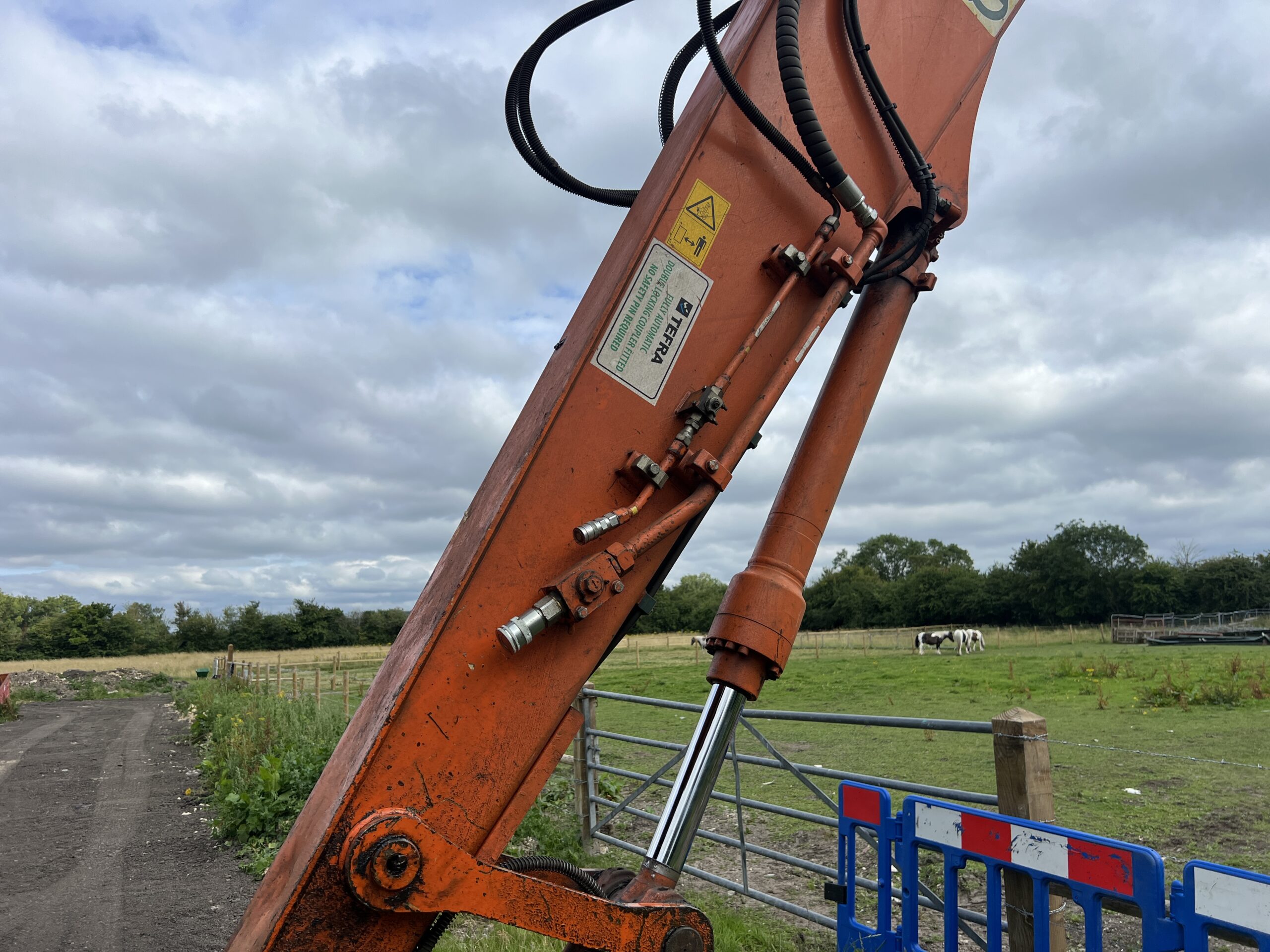 HITACHI ZX135US-6 2018 - used plant for sale at J Hawes Ltd - view 8