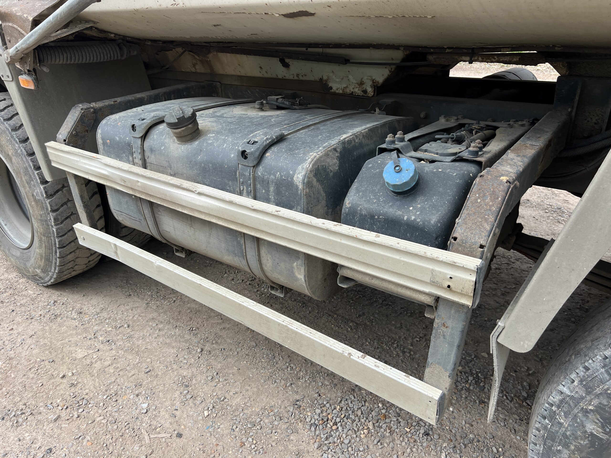 SCANIA P410 8X4 TIPPER 2014 - used trucks for sale at J Hawes Ltd - view 9