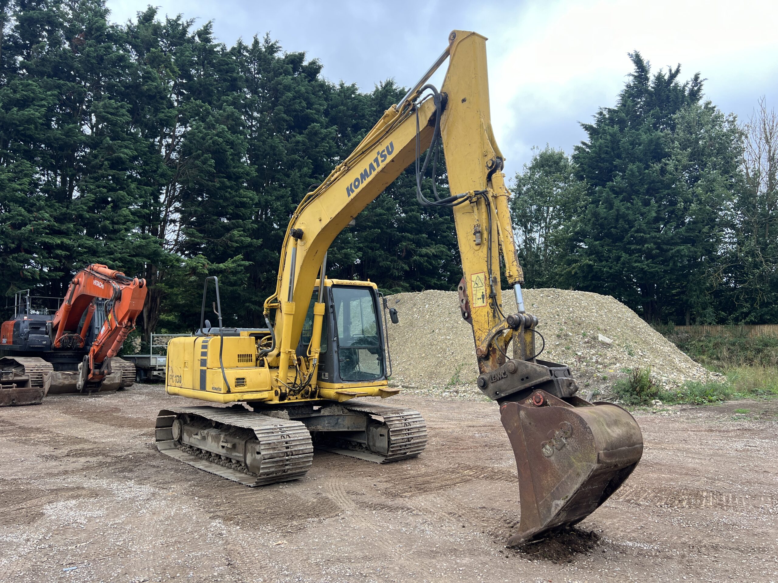 KOMATSU PC130-6K 2001 - used plant for sale at J Hawes Ltd - view 4