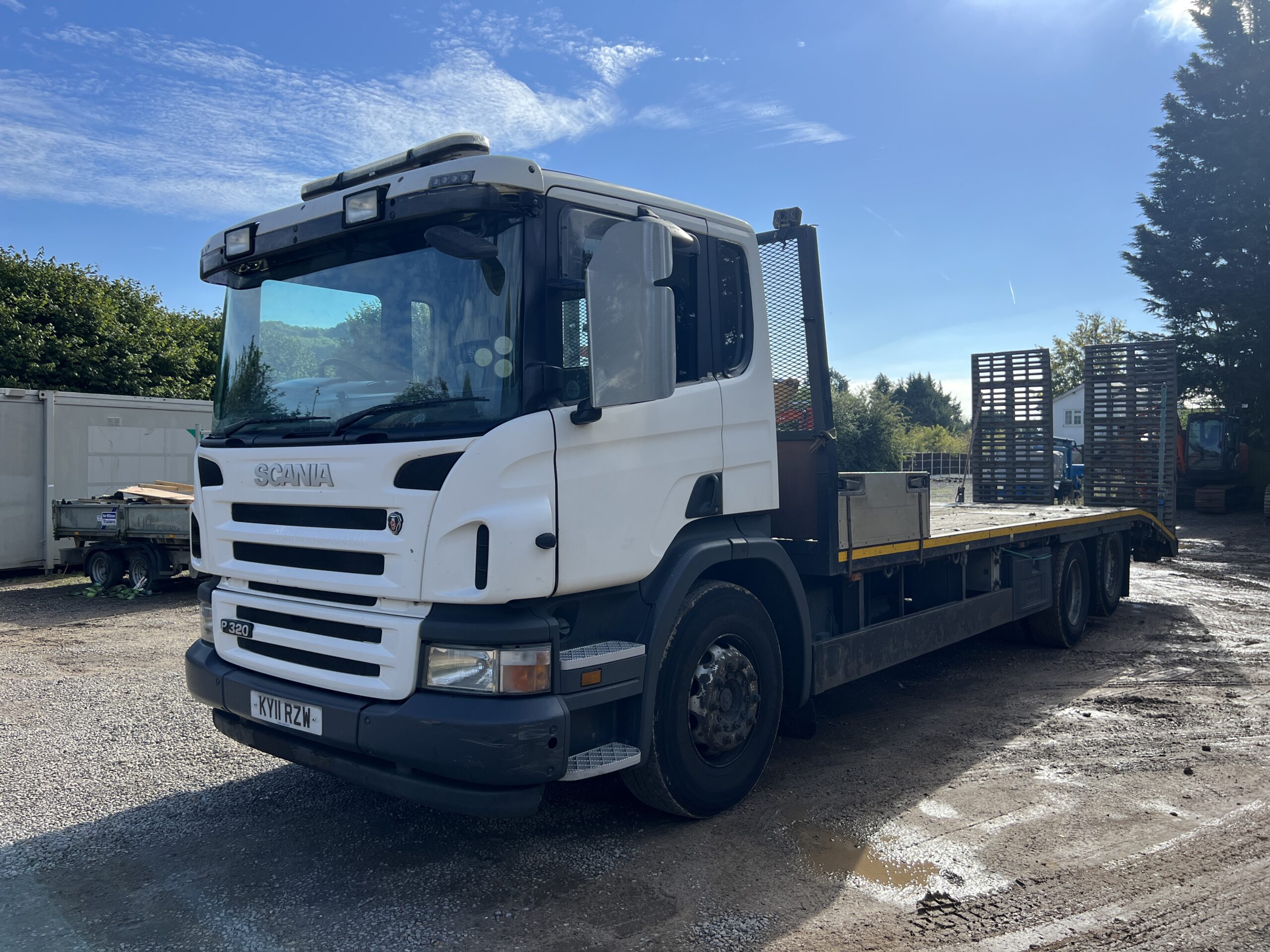SCANIA P320 BEAVERTAIL 2011 - used trucks for sale at J Hawes Ltd - view 3