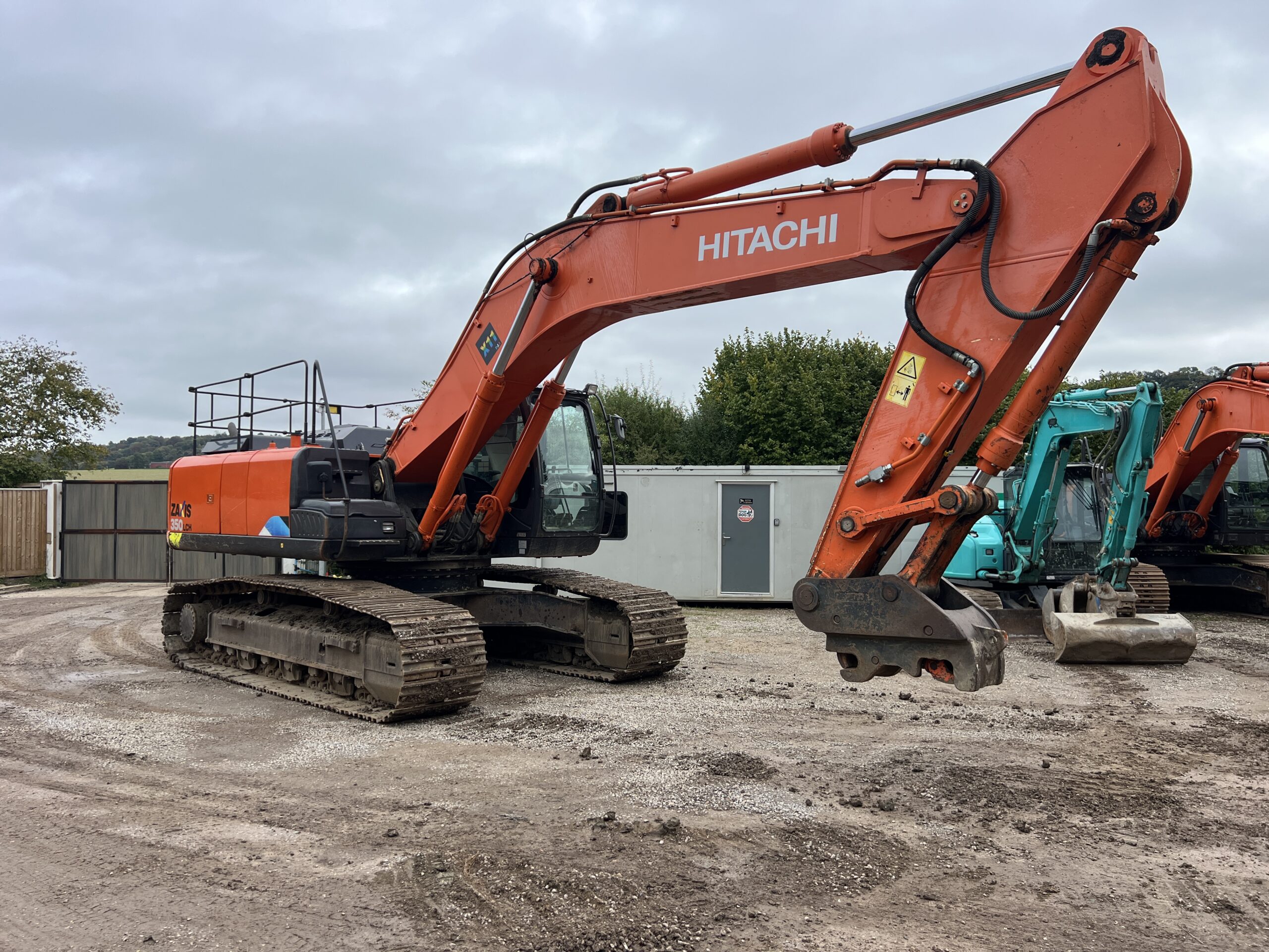 HITACHI ZX350LCH-5A 2016 - used plant for sale at J Hawes Ltd - view 2