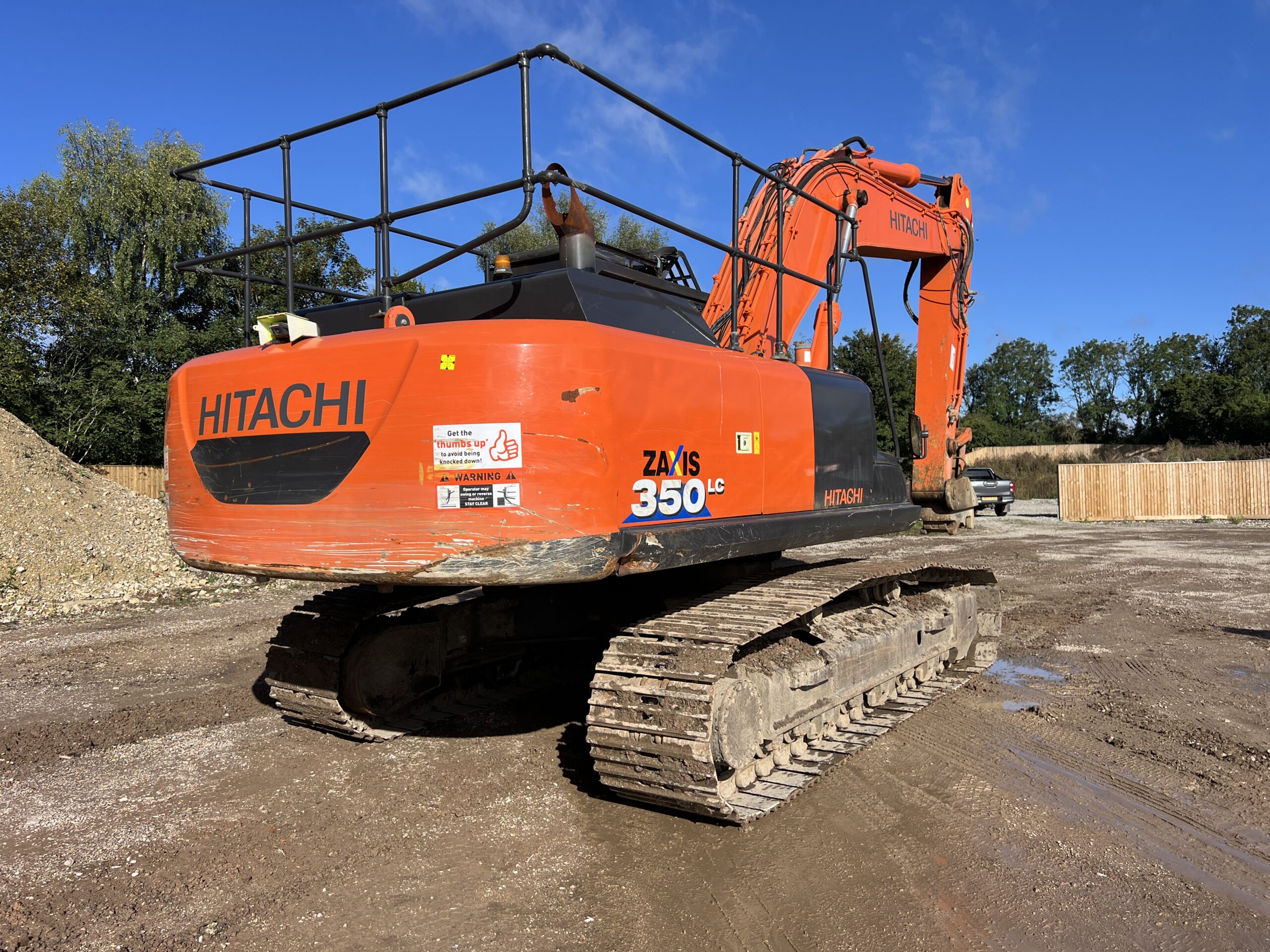 HITACHI ZX350LC-5 2014 - used machine for sale at J Hawes Ltd - view 4