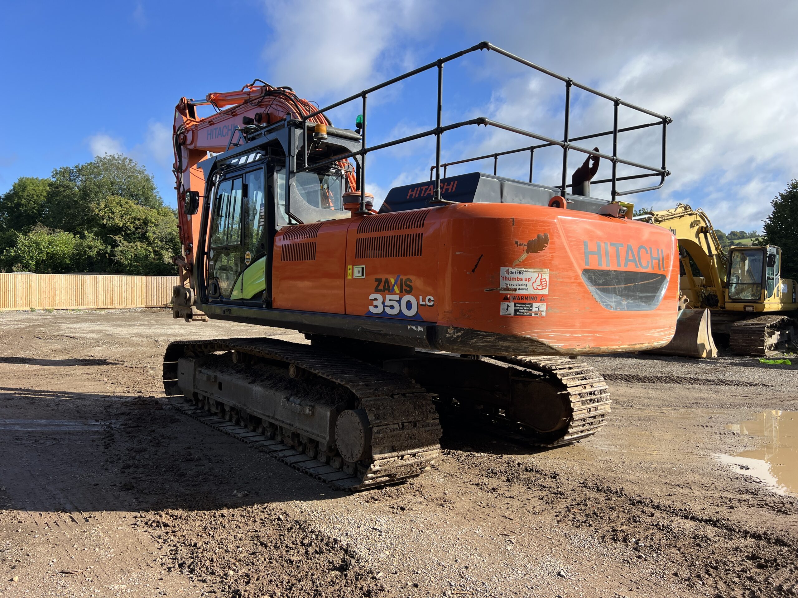 HITACHI ZX350LC-5 2014 - used machine for sale at J Hawes Ltd - view 6